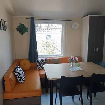 Mobil-home, 3 Ch , 6 Personnes 800cr *